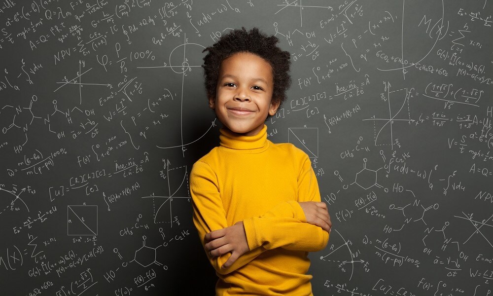 Meer geld voor onderwijs aan hoogbegaafde kinderen: ‘Niet meer thuiszitten’ Ouders van Nu Redactie