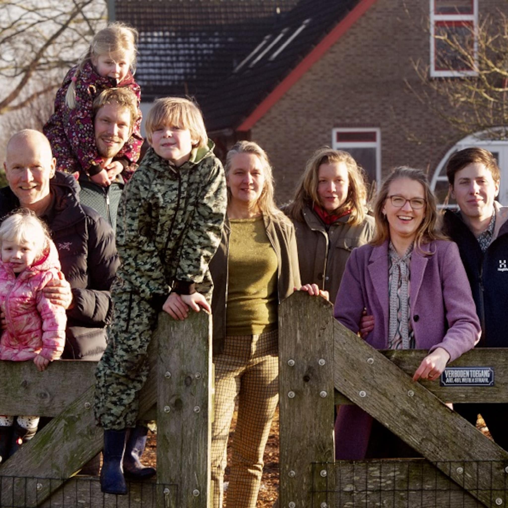met drie generaties in een huis alleen met mijn eigen gezin wonen zou ik saai vinden