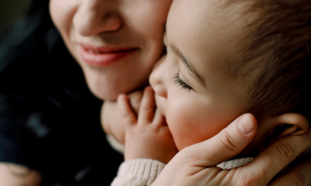 Als je weer gaat werken, hoe gaat het dan met de hechting van je baby? Ouders van Nu Redactie