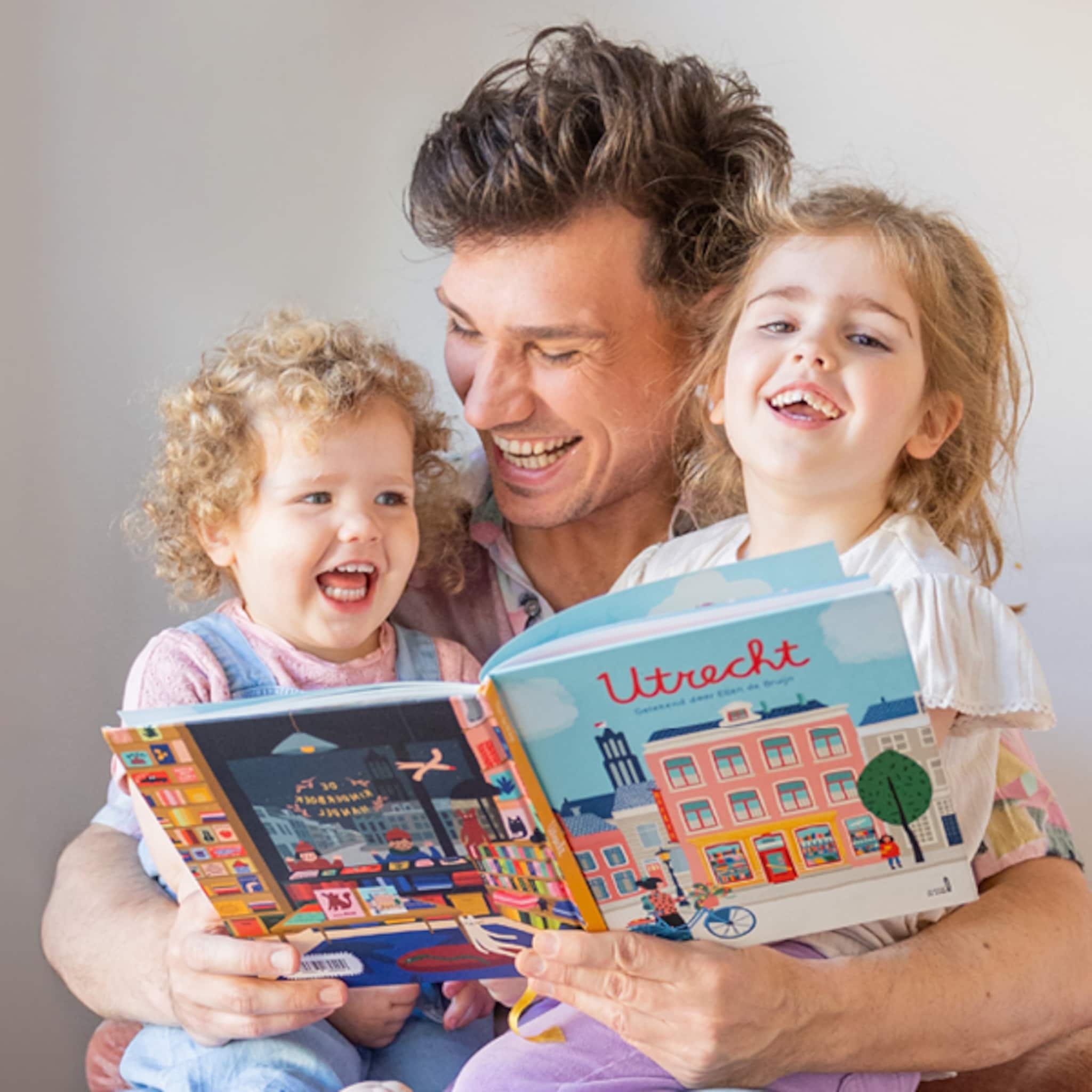 column lucas over vakantiestress ze willen checken of ik mijn eigen kinderen niet ontvoer