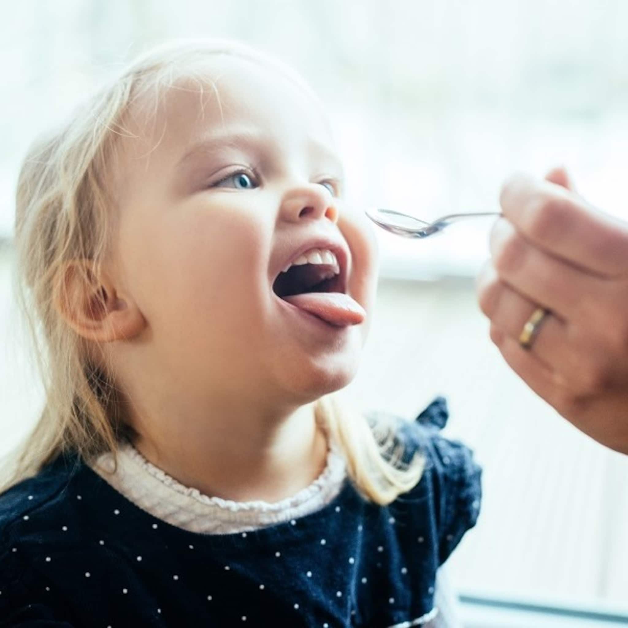 who waarschuwt voor vervuilde hoestdrank maar kleine kans dat die in nederland is