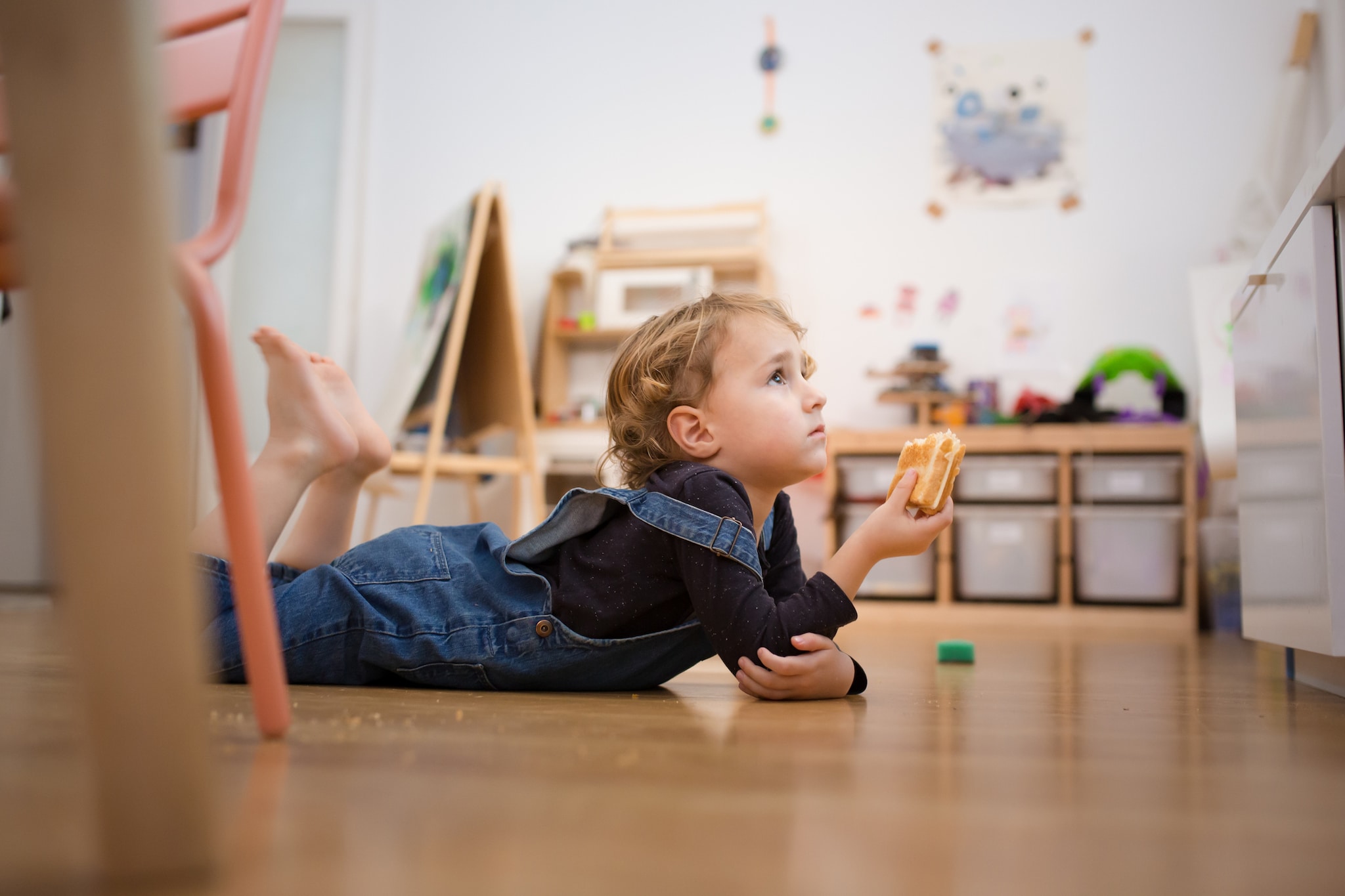 Column Sanne over de jongste zijn thuis: ‘Laat mij maar, want ik kan dat beter’ Ouders van Nu Redactie