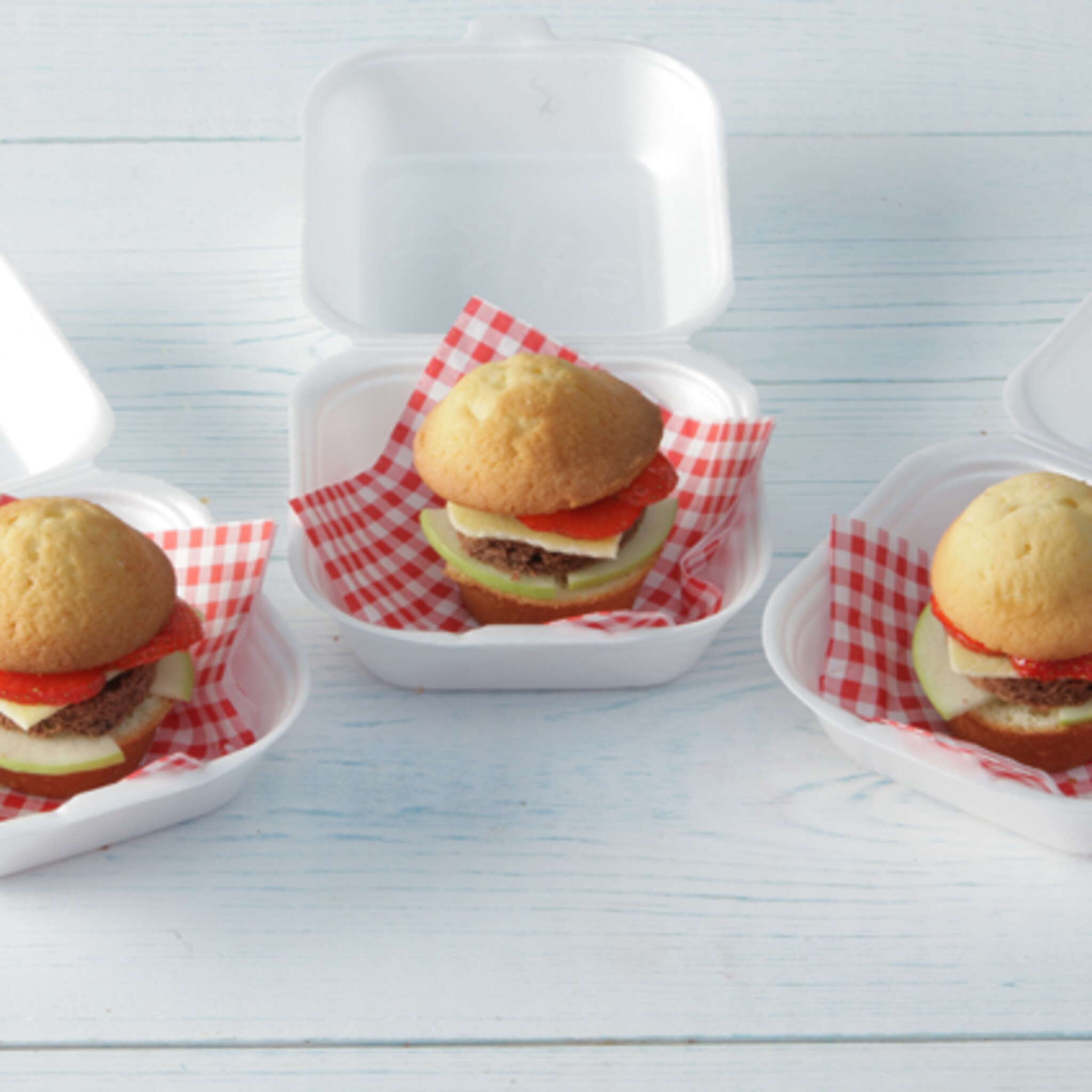 kindertraktatie hamburger cupcakes