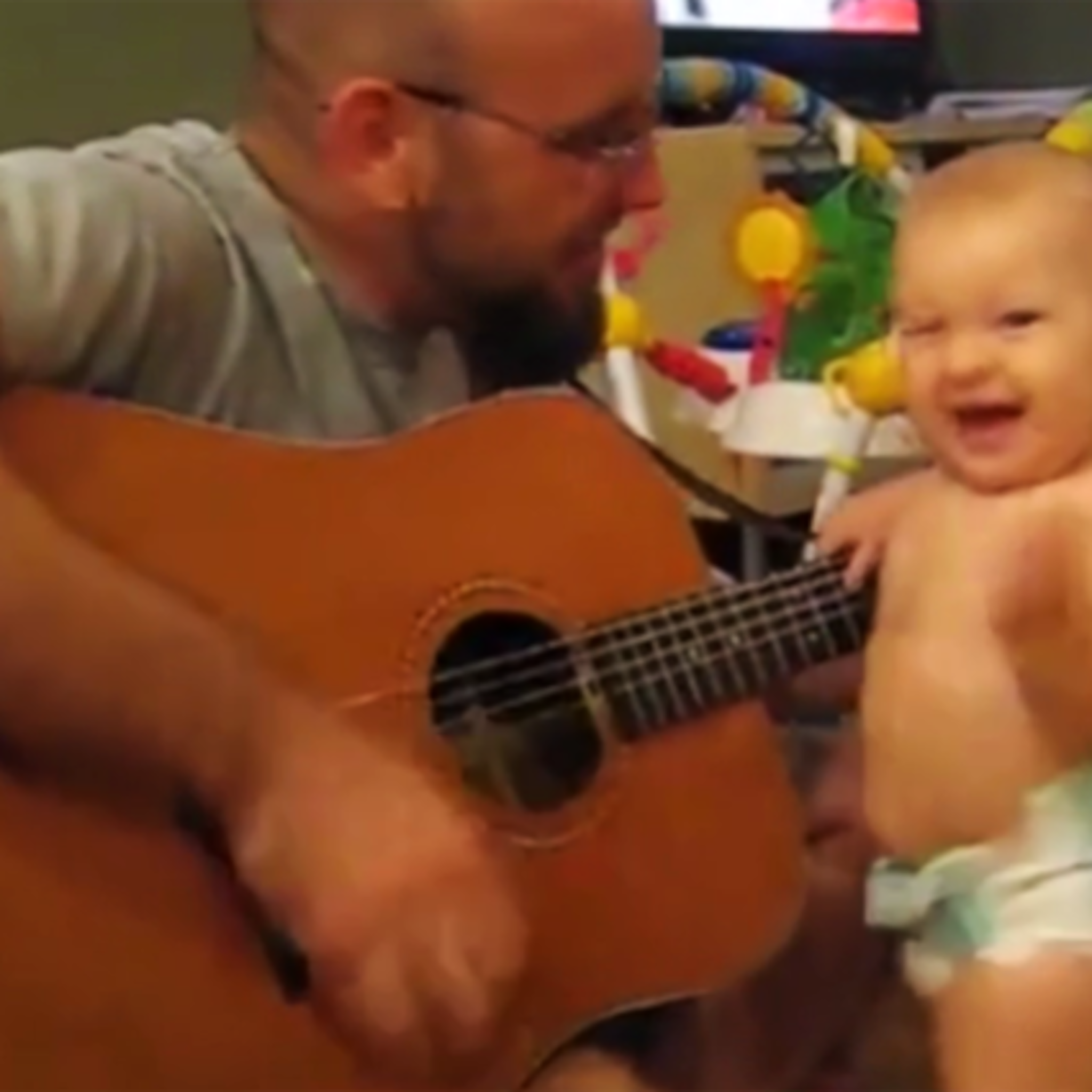 baby rockt met vader op bon jovi