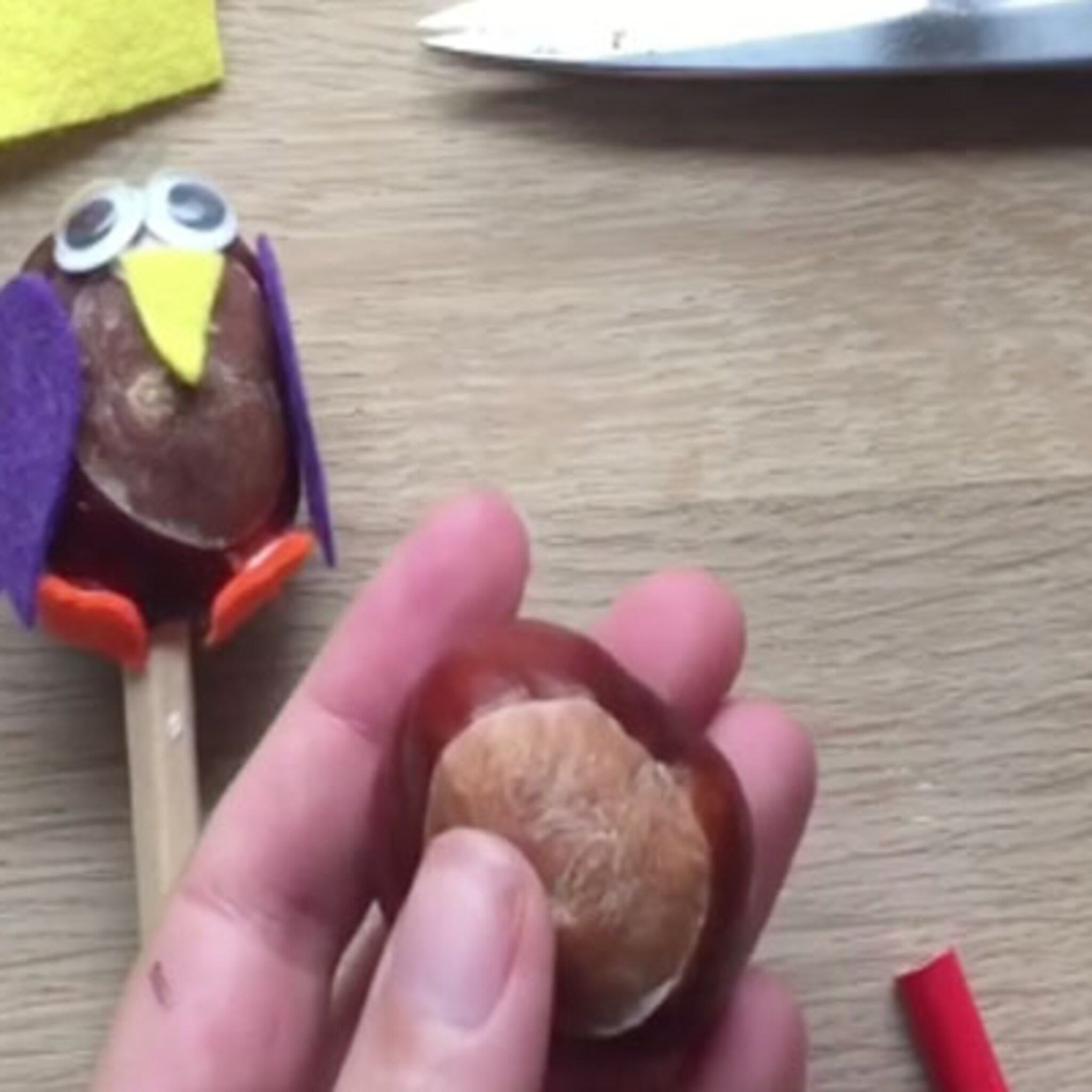 altijd leuk knutselen met kastanjes