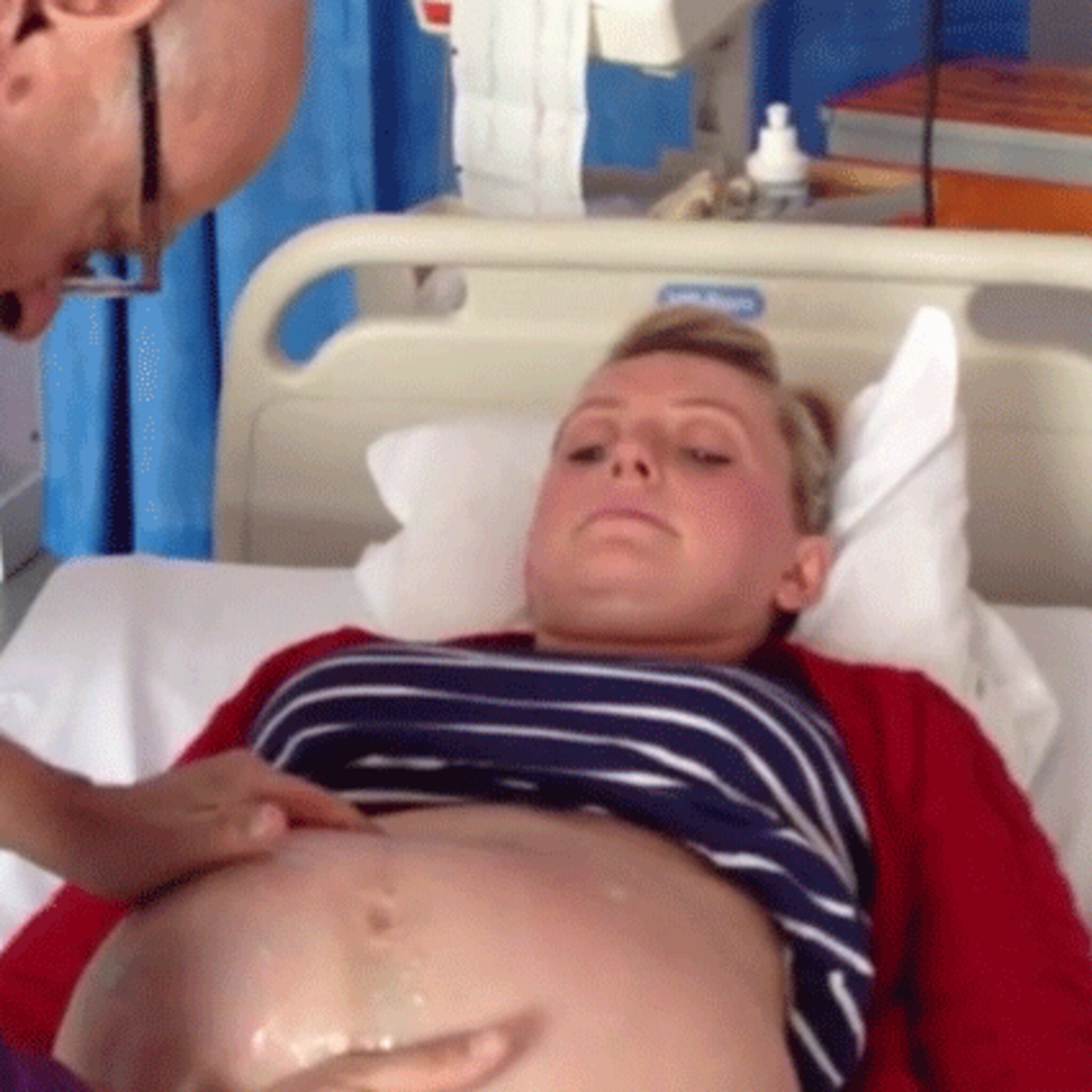bijzonder dokter draait baby in stuitligging binnen 2 minuten om