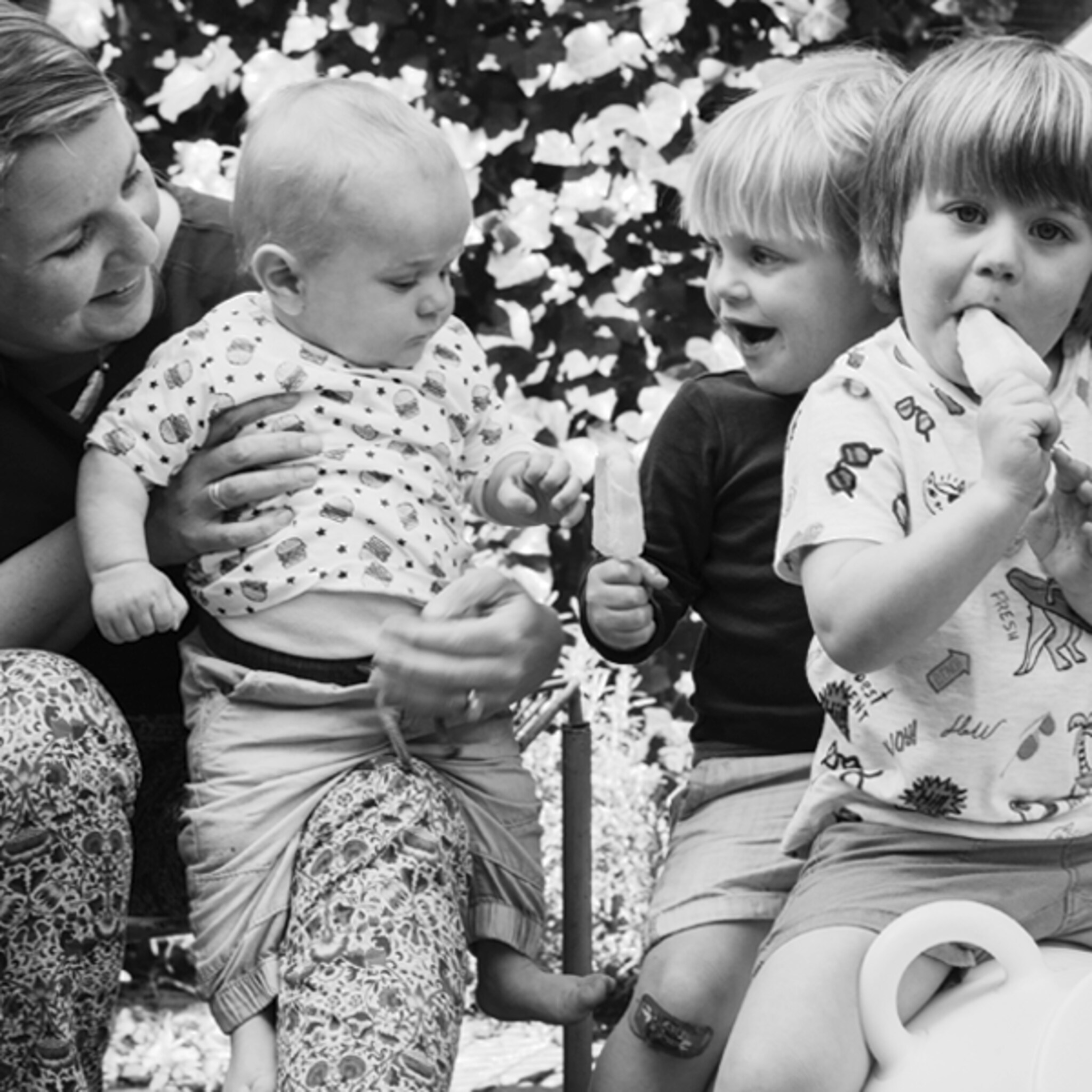 twaalf uur in het vliegtuig met drie stuiterende jongens help
