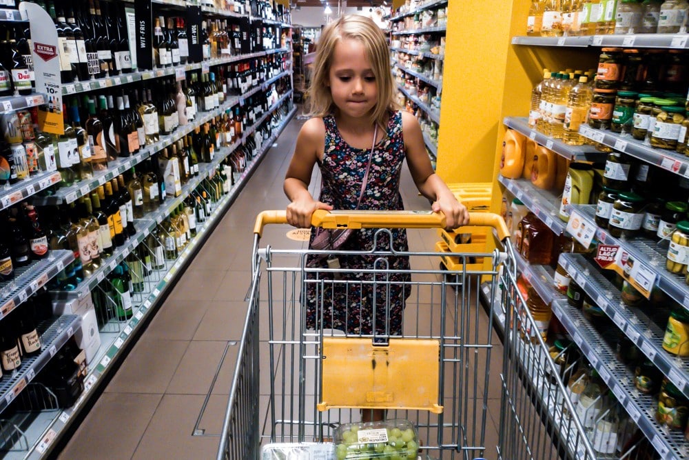 Linda: ‘Ik kan er niet om heen: ik moet nu toch echt zelf naar de supermarkt’ Ouders van Nu Redactie