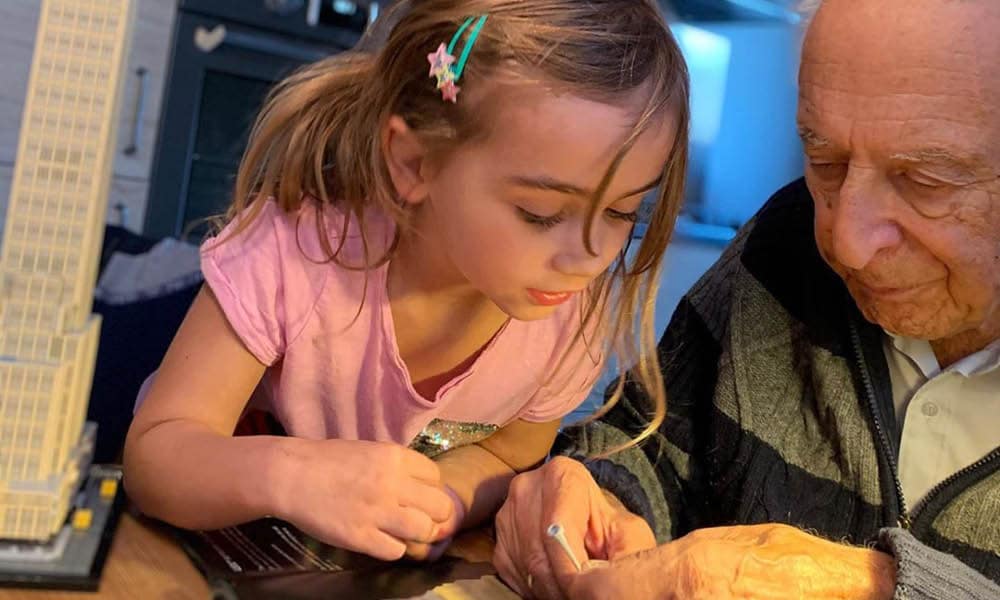 ‘We vertellen Simcha dat opa niet zo lang meer bij ons zal zijn’ Ouders van Nu Redactie