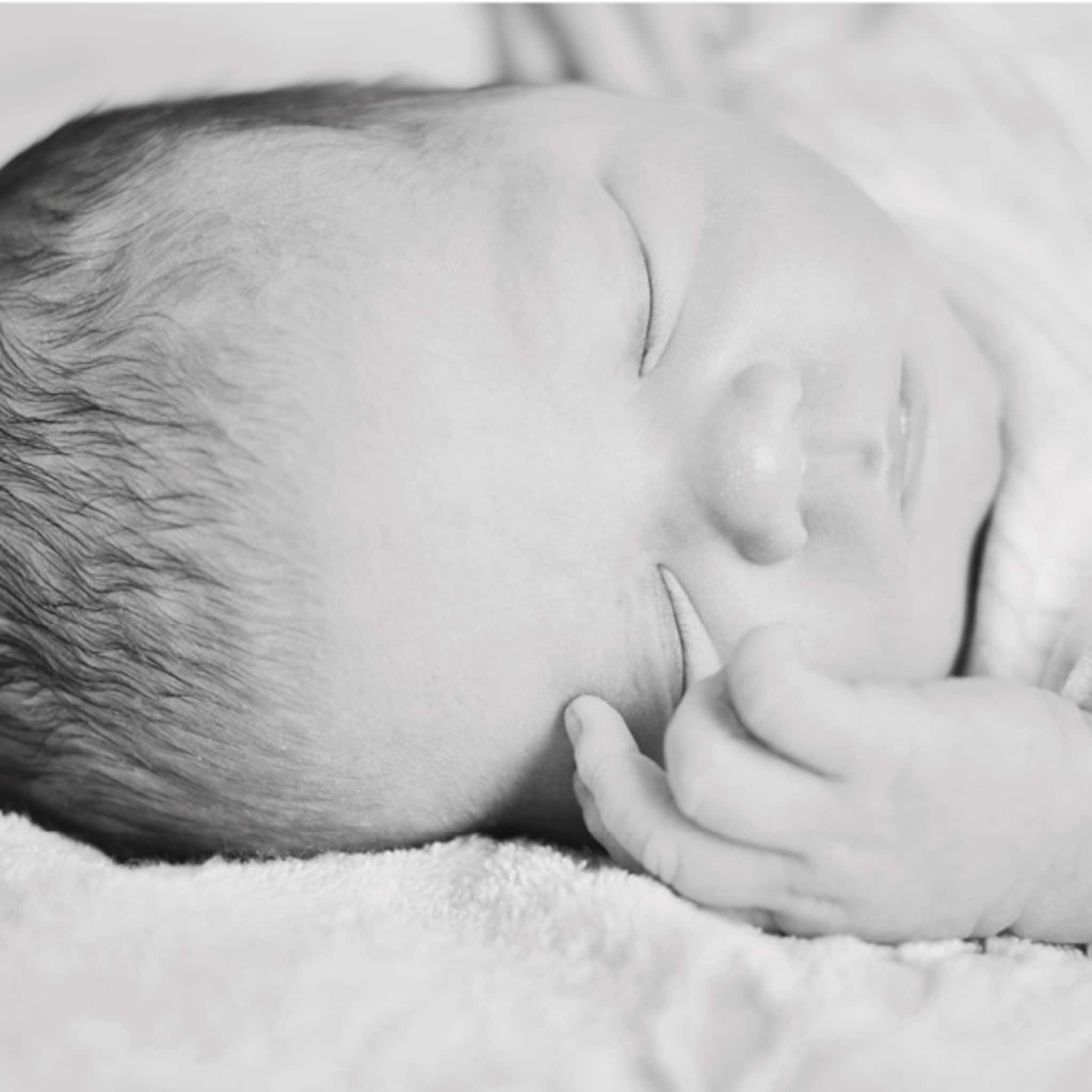 ik vraag als grapje of de baby er al is maar zie dan dat het menens is