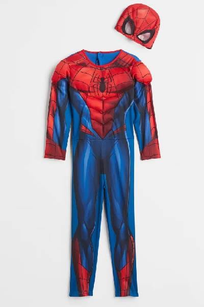 Waarom verkleedkleding goed is voor een peuter (en de leukste verkleedpakken) H&amp;M