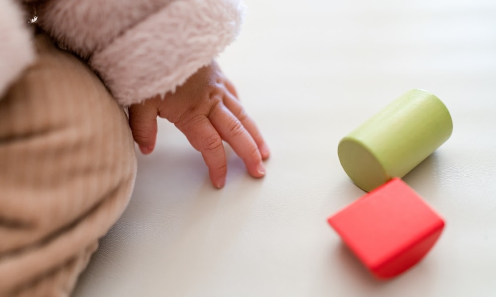 Speelgoed voor je baby: de allerleukste tips per leeftijdsfase Ouders van Nu Redactie