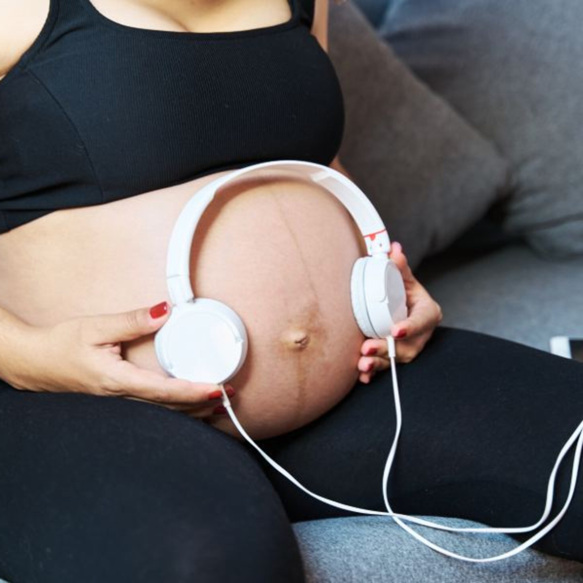 jojanneke zoekt uit kan muziek of geluid baby s uit de stuit en richting de uitgang doen bewegen