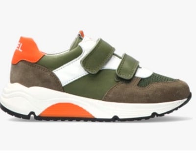 15x ‘back to school’-sneakers die je kind zelf makkelijk aan en uit kan doen Ouders van Nu Redactie