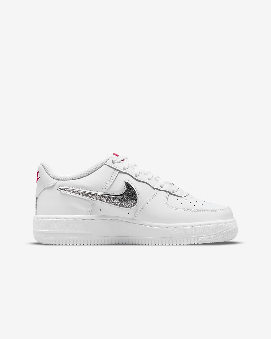 15x ‘back to school’-sneakers die je kind zelf makkelijk aan en uit kan doen Ouders van Nu Redactie