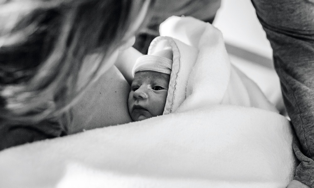 Bevallingsverhaal: ‘In ons geboorteplan staat dat ik geen pijnstilling wil, maar daar kom ik op terug’ Mirjam Cremer Pure Life Geboortefotografie