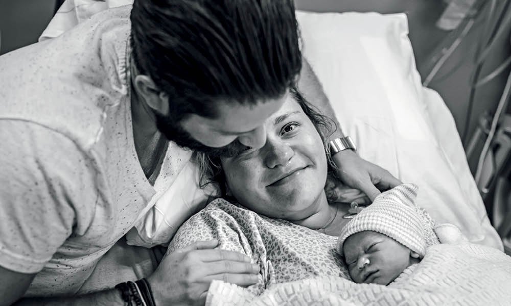 Bevallingsverhaal: ‘Waar blijven die persweeën? Hoe moet ik dit doen?’ Mirjam Cremer Pure Life Geboortefotografie