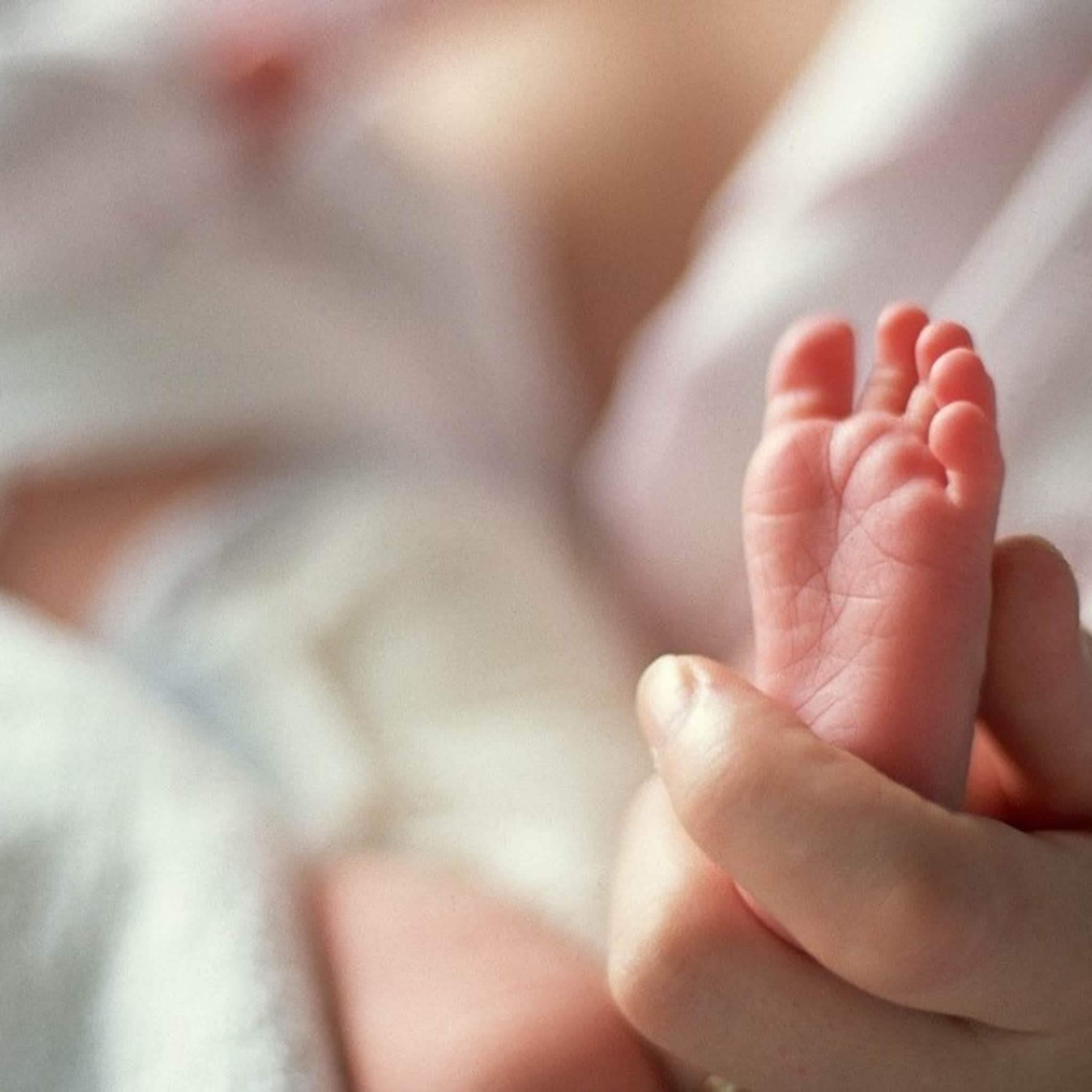 laagterecord dit jaar duizenden baby s minder geboren