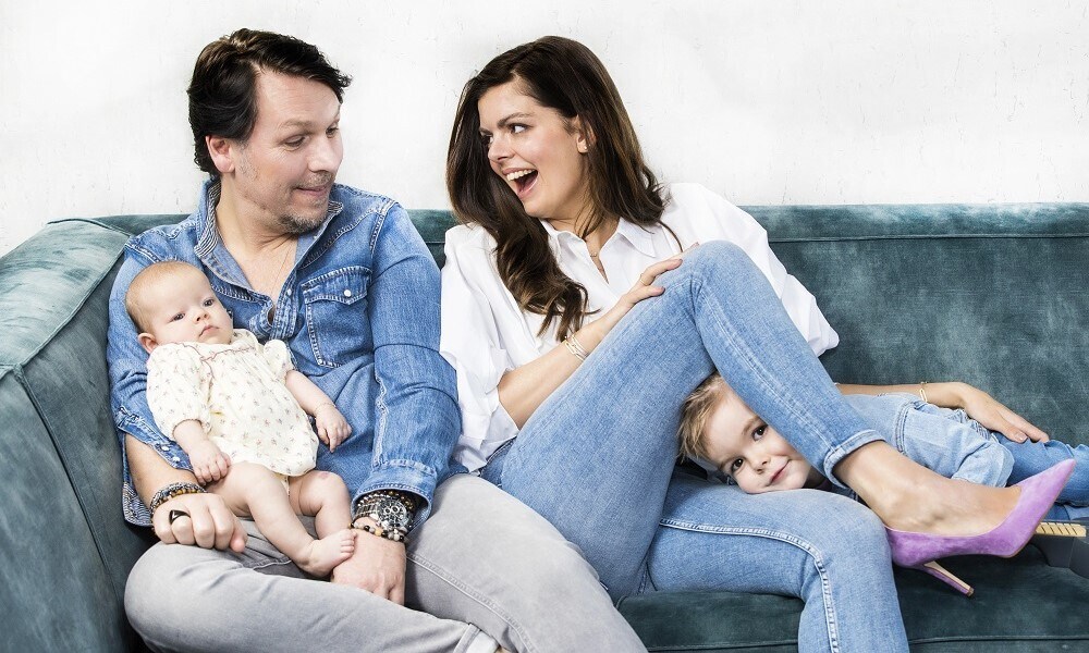 Jan Dulles over nieuw babygeluk: ‘Voor Lina en James zet ik mijn verdriet over Donna opzij’ Fotografie: Ester Gebuis