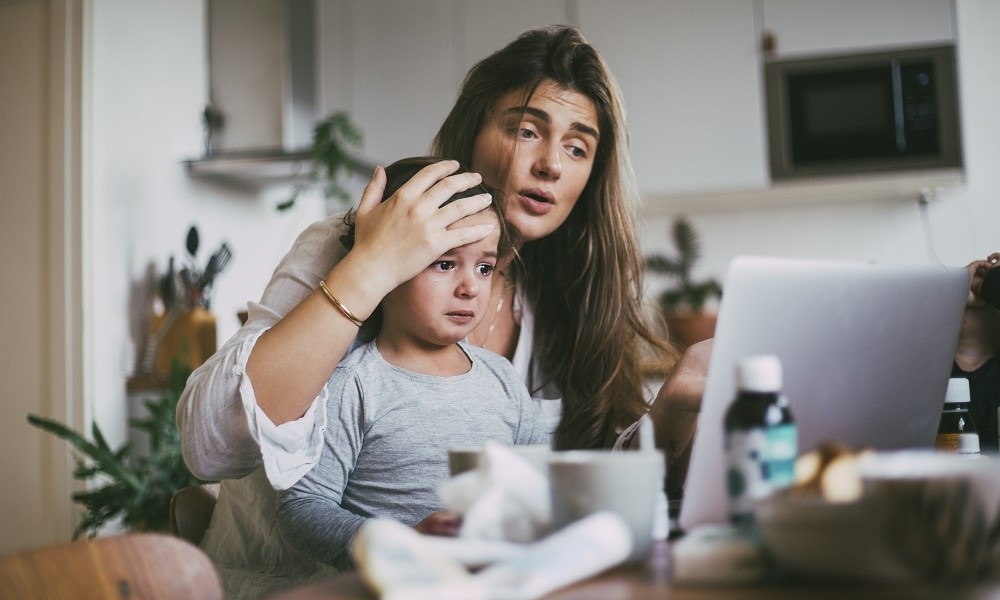 Ziek kind thuis? Er heerst naast corona nu ook een griepepidemie in Nederland Ouders van Nu Redactie