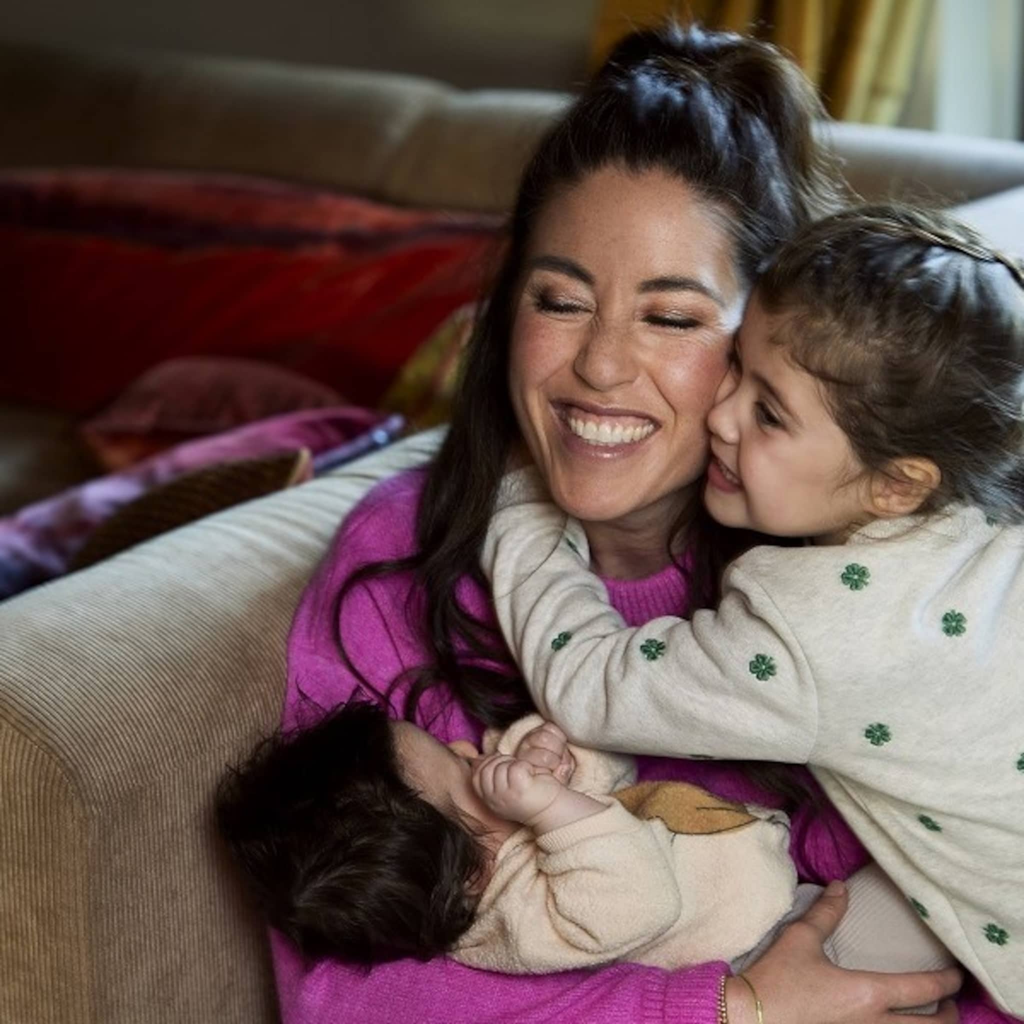 naomi gaat ontspullen vroeger kon ik nog weleens wat laten slingeren maar sinds de kinderen wil ik het huis opgeruimd hebben