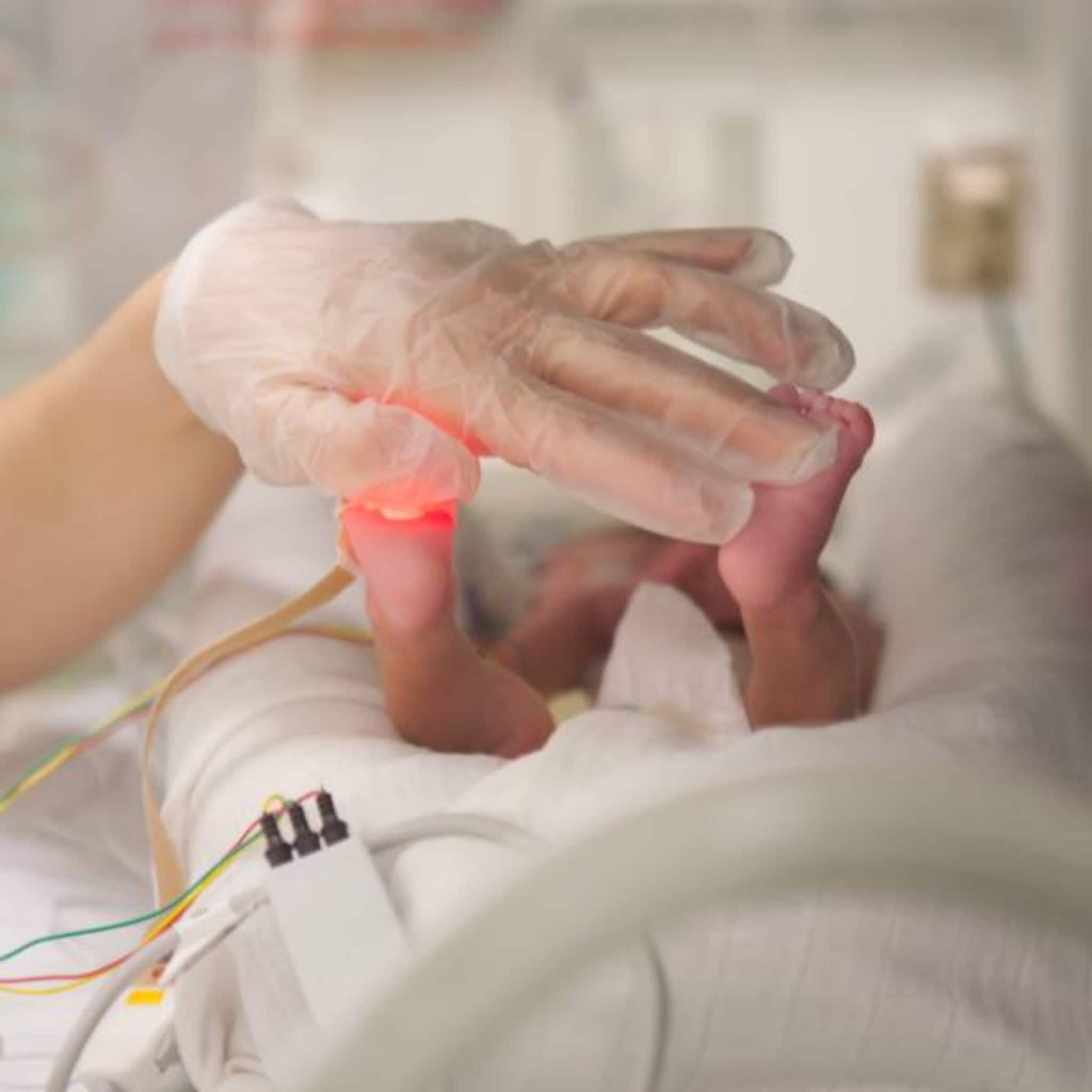 marcella werkt op de nicu baby s zweven hier tussen leven en dood daar wen je nooit aan