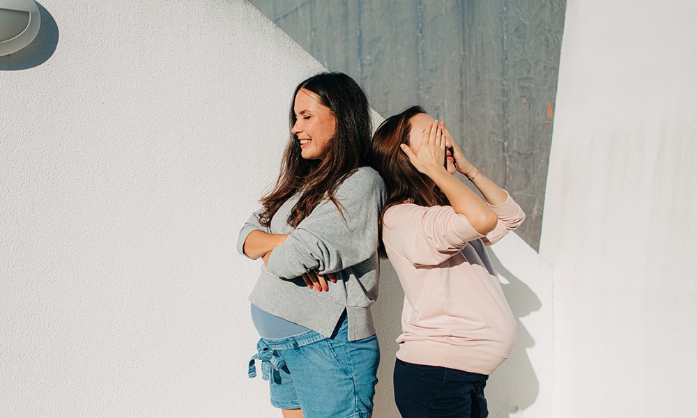Zwanger? 7 dingen waar iedereen een mening over heeft – maar je je geen bal van aan moet trekken Getty Images