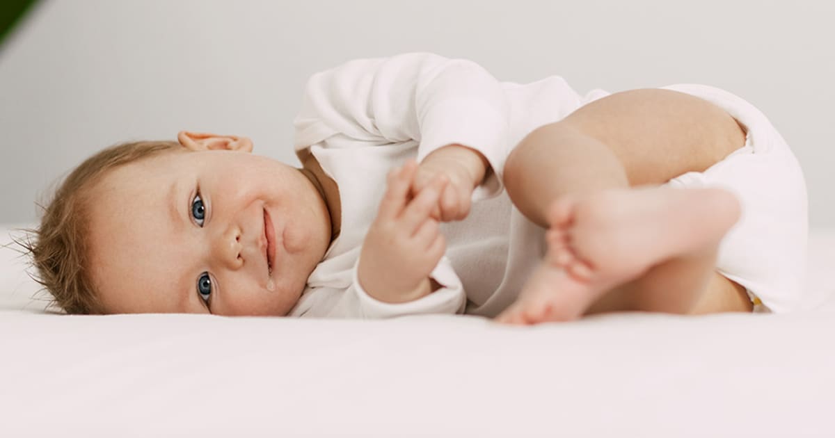 Waarom je een baby in de eerste zes maanden vaak onnodig wakker maakt