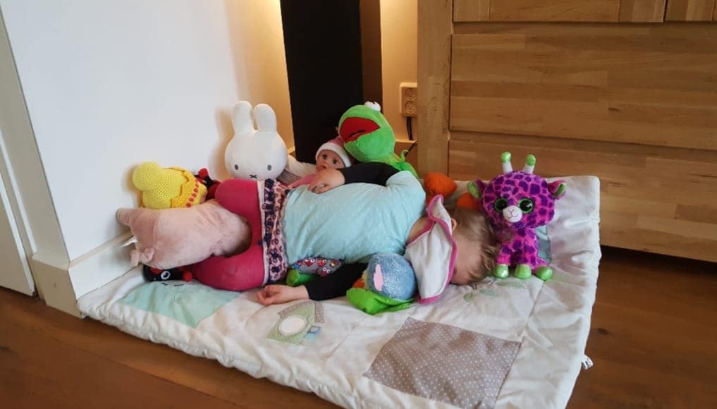 18x de gekste plekken waar jullie kinderen in slaap zijn gevallen Ouders van Nu Redactie