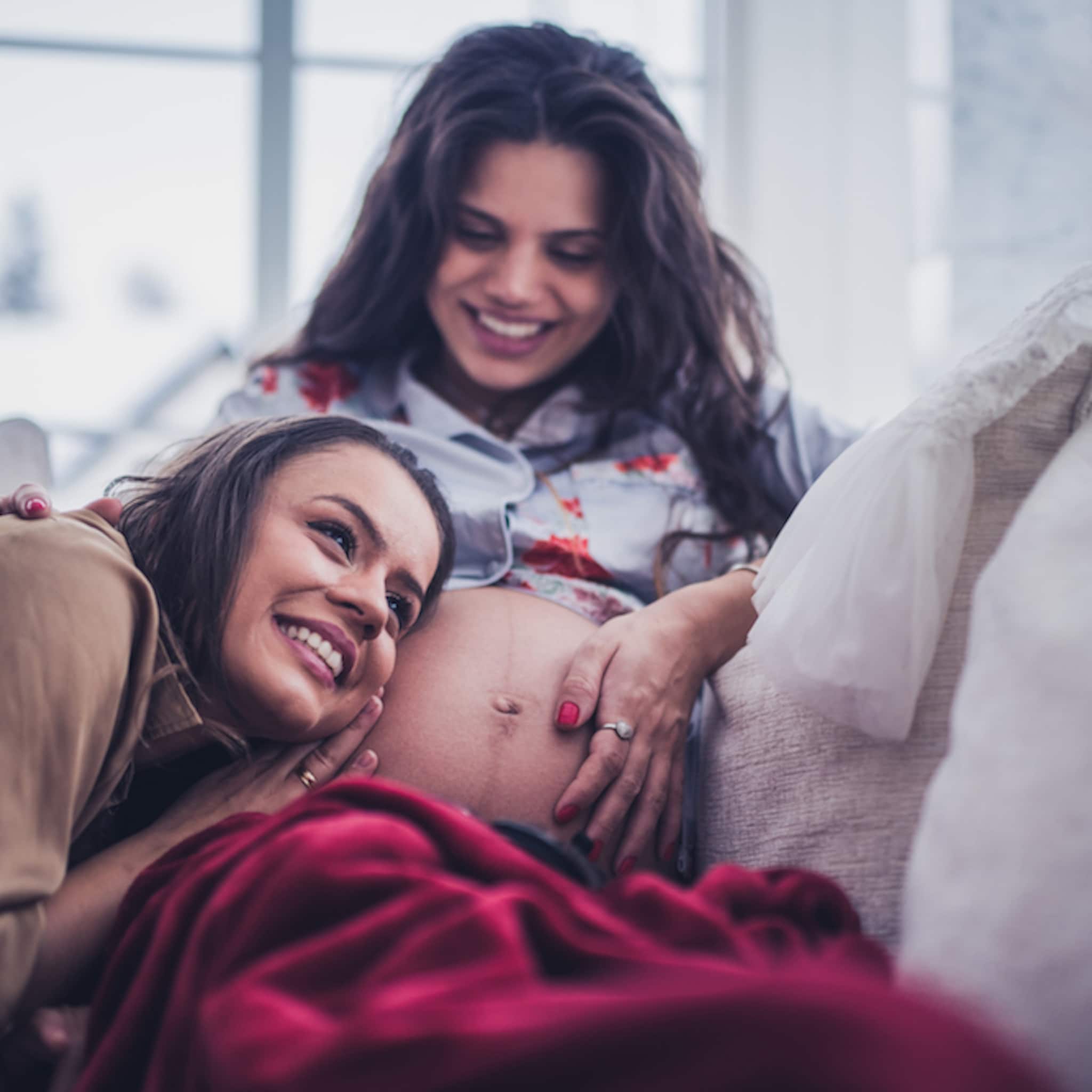 waarom het juist een goed teken is als je baby in de buik hard schopt