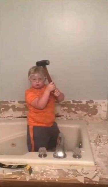 Geestig! 14 momenten waarop ouders niet wisten of ze moesten lachen of huilen Ouders van Nu Redactie
