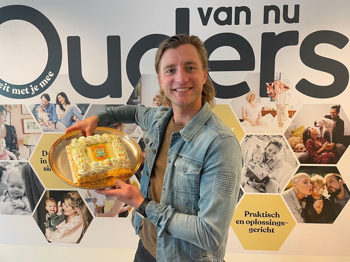 Doodmoe en dolgelukkig: Jan Versteegh brengt boek uit over vaderschap Ouders van Nu Redactie
