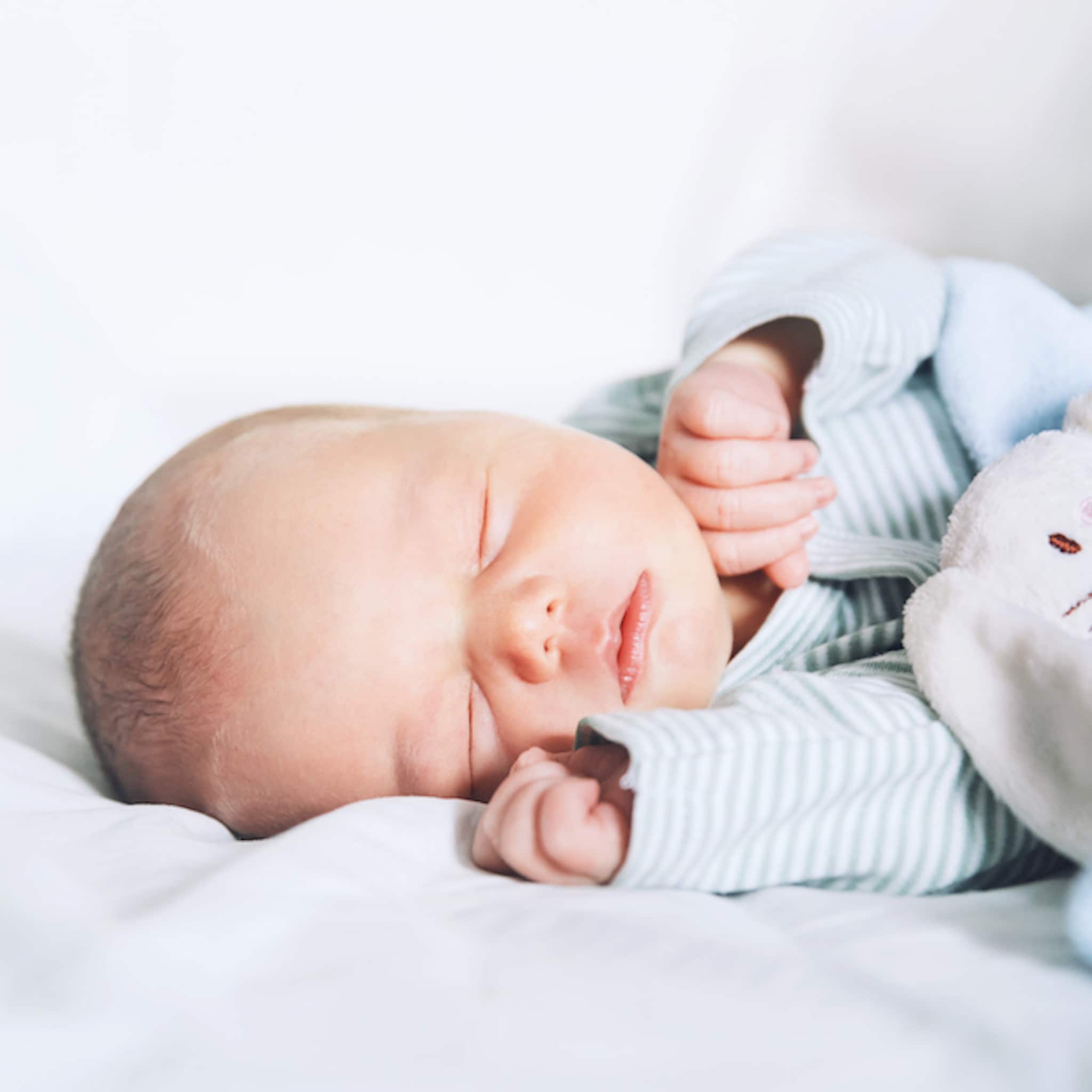 20 babynamen die perfect passen bij het sterrenbeeld vissen