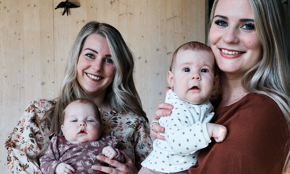 Zussen Franka en Wietske waren tegelijk zwanger: ‘We stonden met z’n vieren te huilen van geluk’ Ouders van Nu Redactie