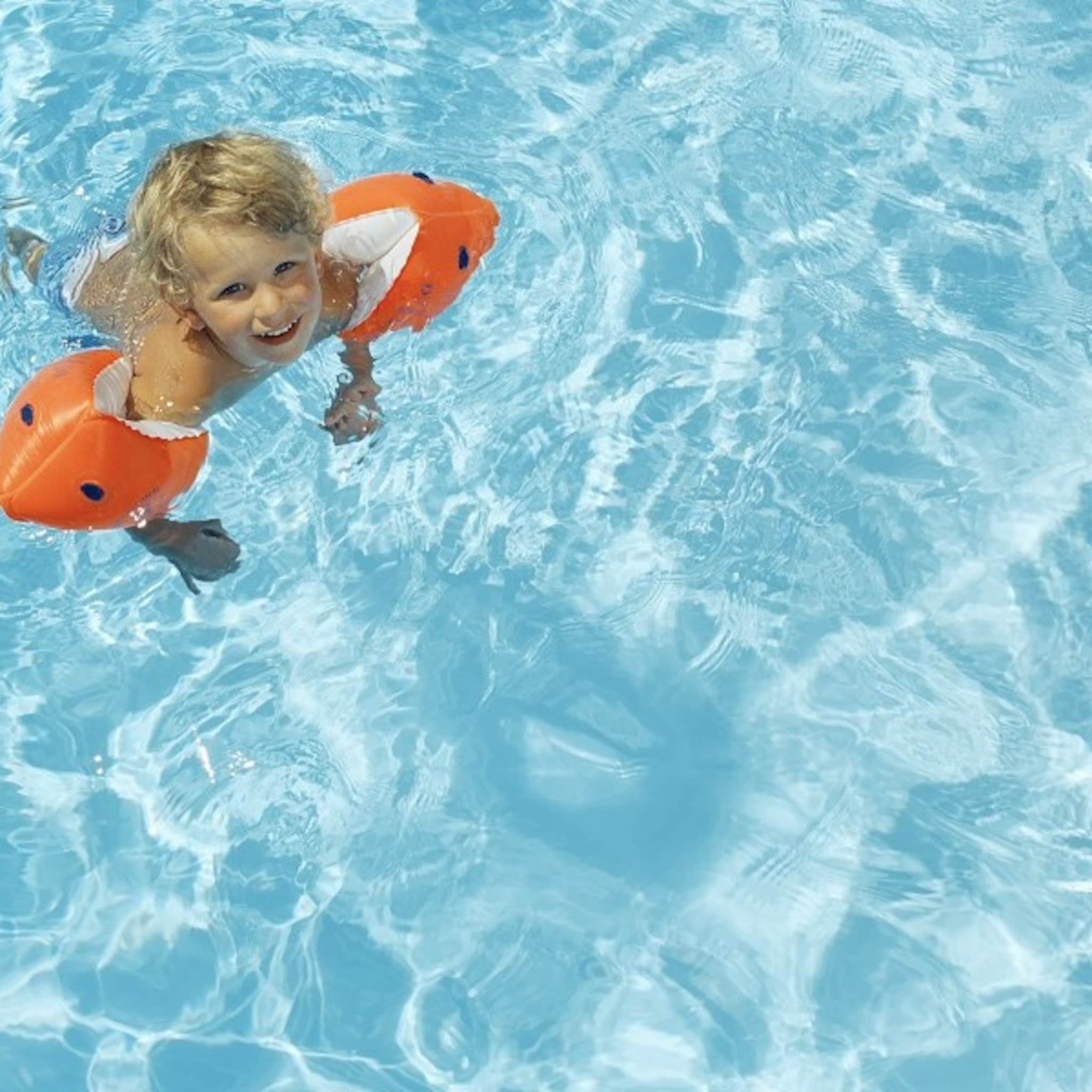 je-kind-op-tijd-inschrijven-voor-zwemles-veel-wachtlijsten-van-ruim-een-jaar