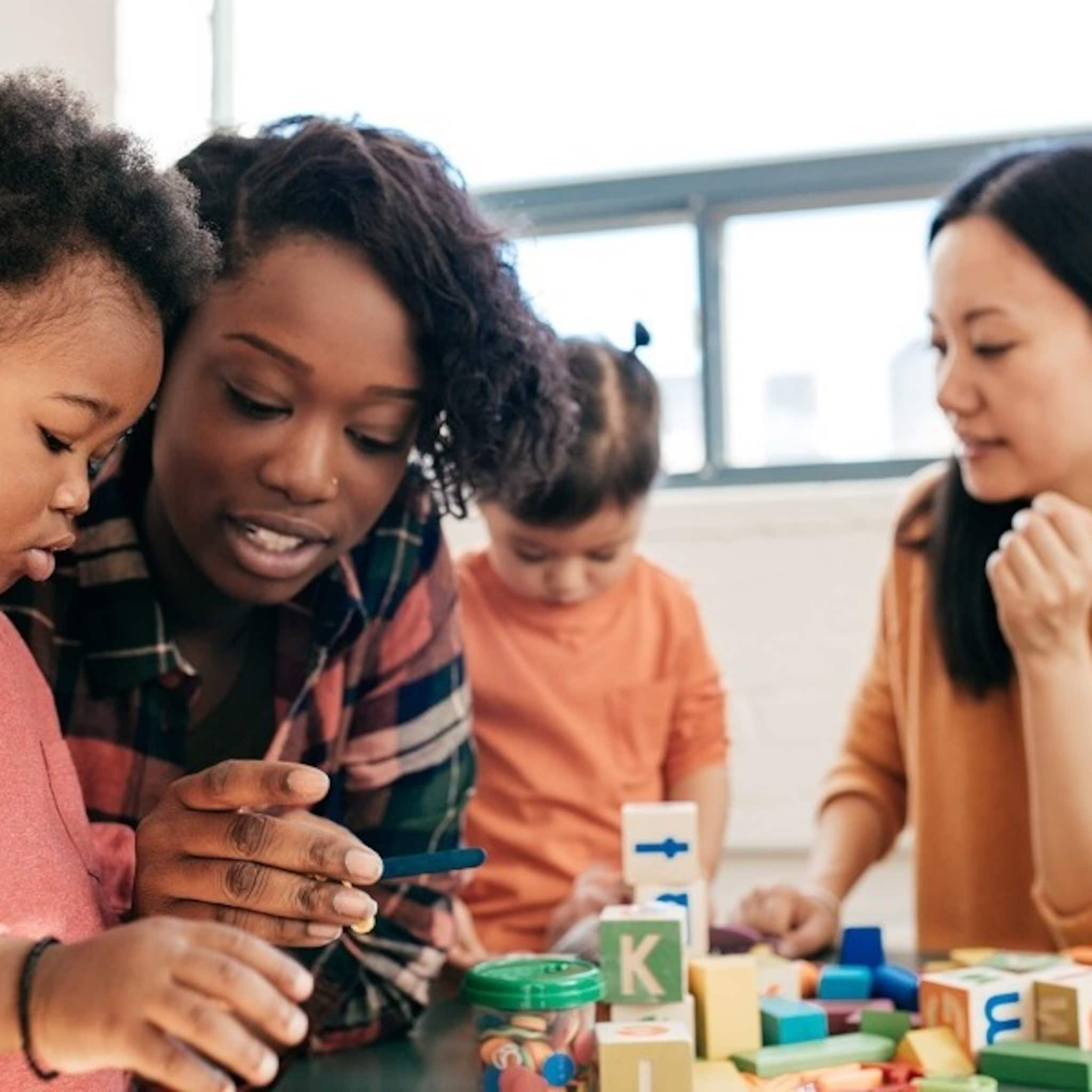 creche vol of dicht samen met andere ouders de kinderen opvangen kan met deze regels