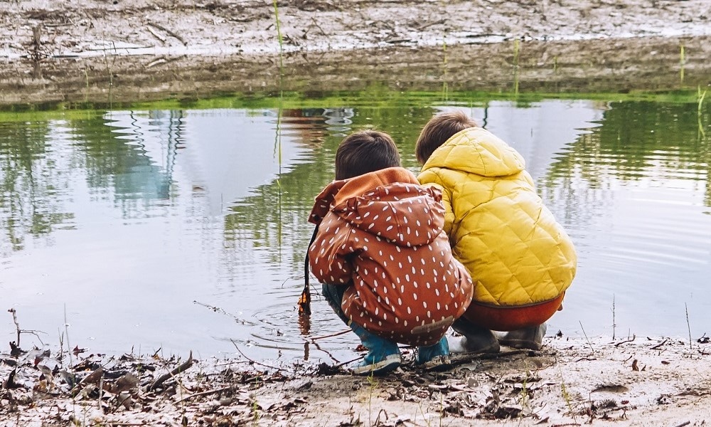 Femke en haar gezin gingen glampen in de Achterhoek: ‘Een toegankelijk avontuur’ Ouders van Nu Redactie