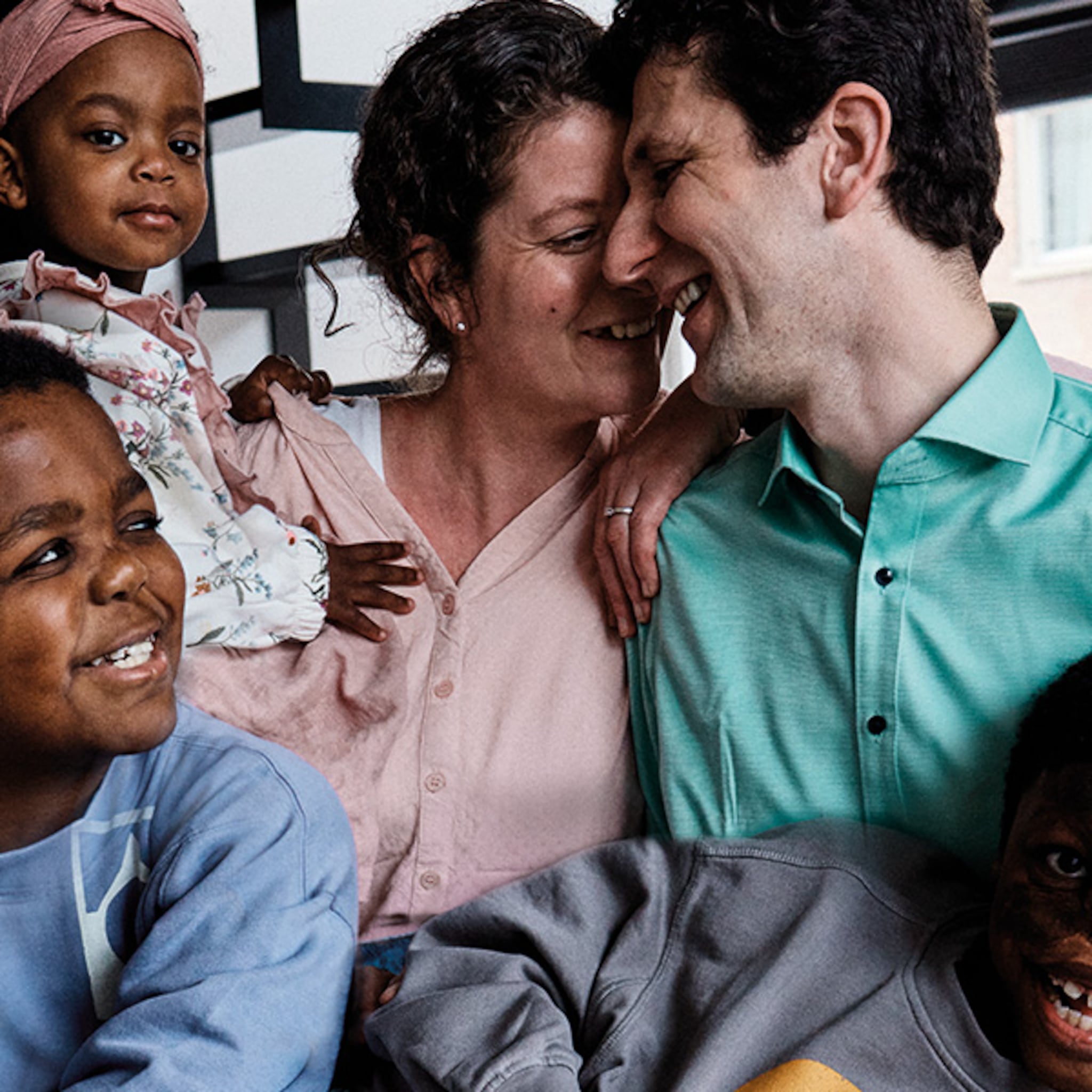 rosanne en martin hebben drie adoptiekinderen in een ideale wereld waren ze niet geadopteerd