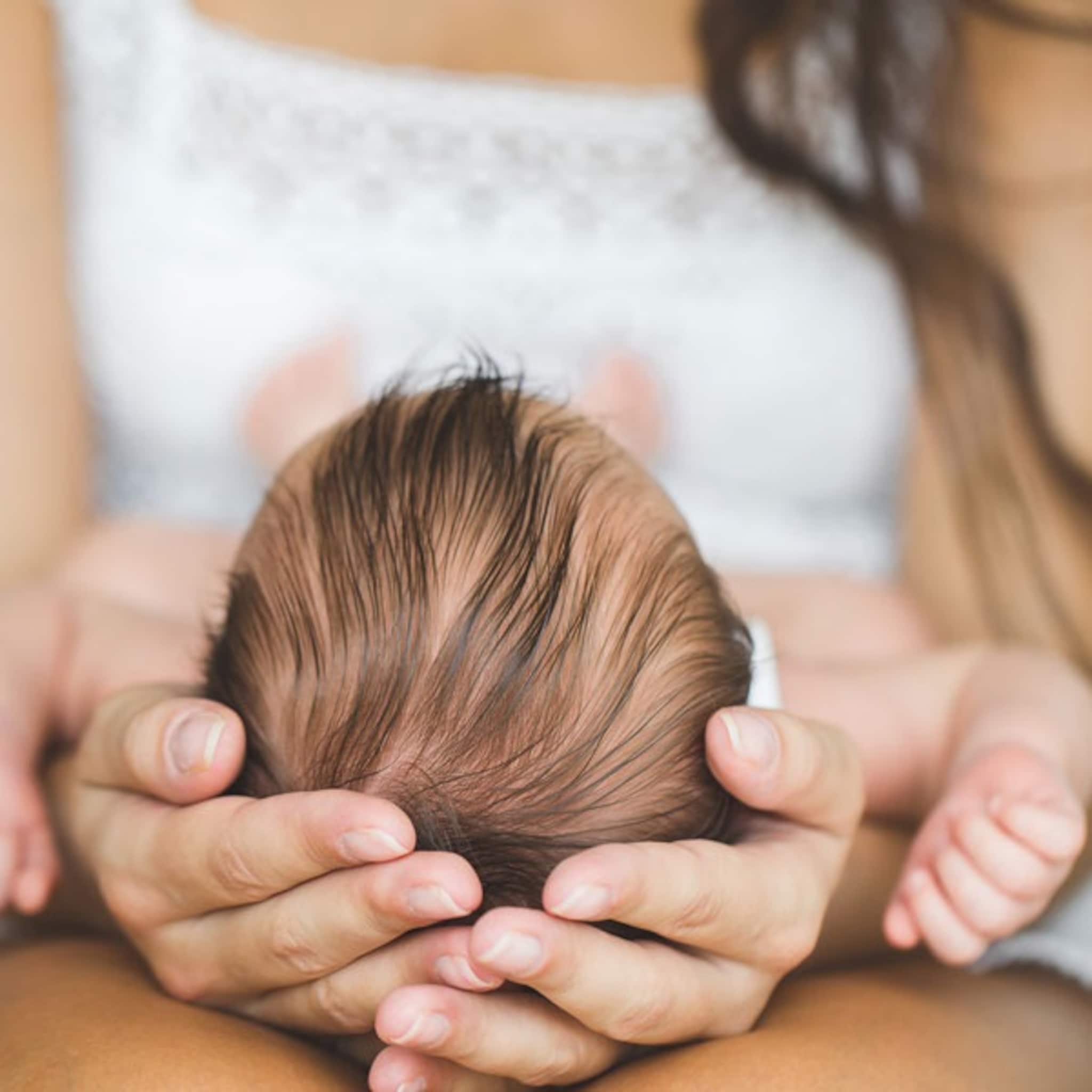 brief van pasgeboren baby aan ouders gaat internet over