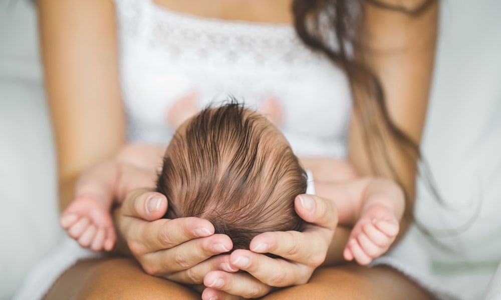 Brief van pasgeboren baby aan ouders gaat internet over Ouders van Nu Redactie
