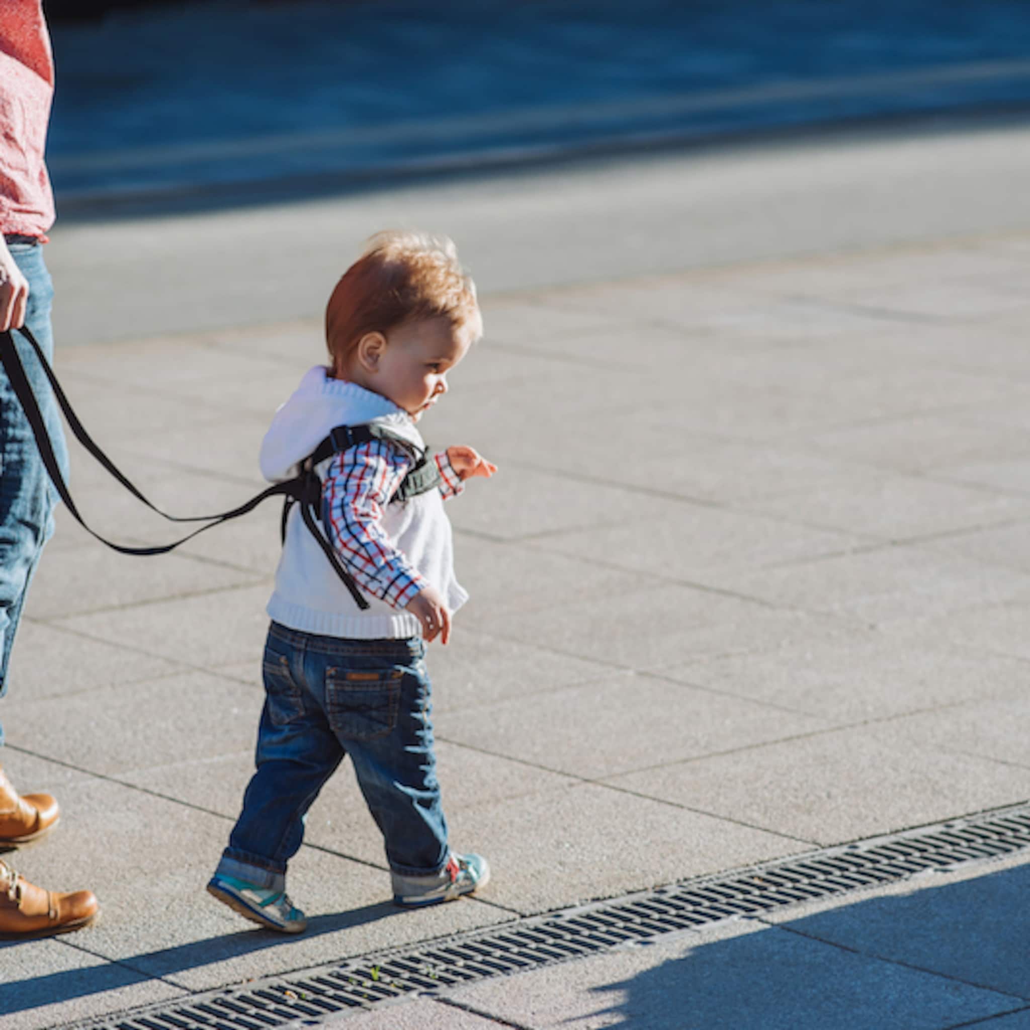 je kind in een tuigje slim of belachelijk dit vinden ouders