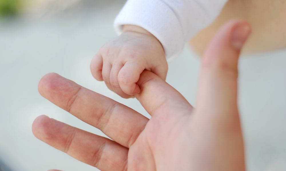 10 bizarre dingen die mensen vroeger met baby’s deden Ouders van Nu Redactie