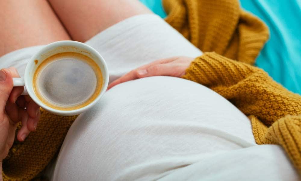 Onderzoek: zwanger of kinderwens? Drink dan vooral geen koffie meer Ouders van Nu Redactie
