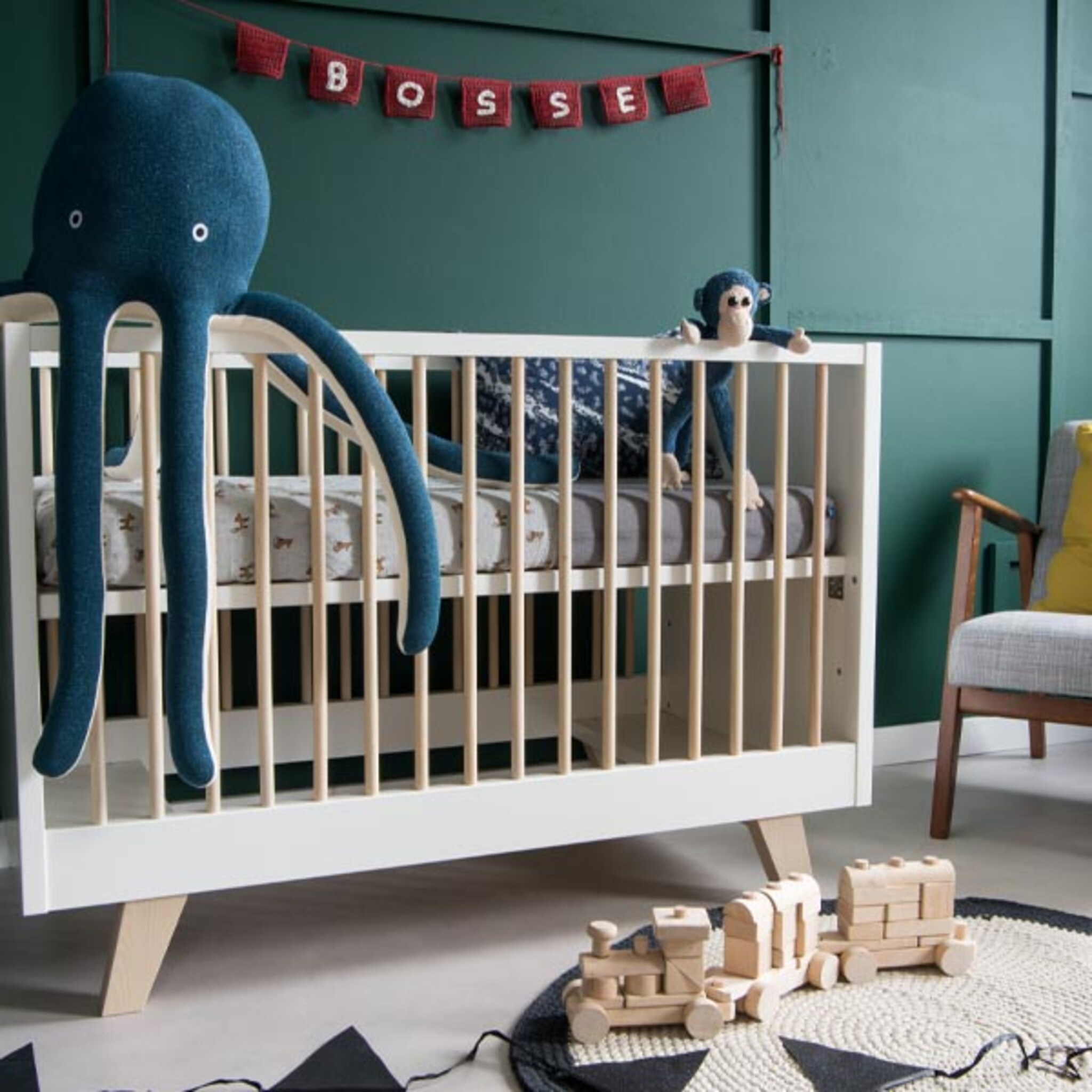 binnenkijker een fris wit kamertje vind ik veel te steriel voor een baby