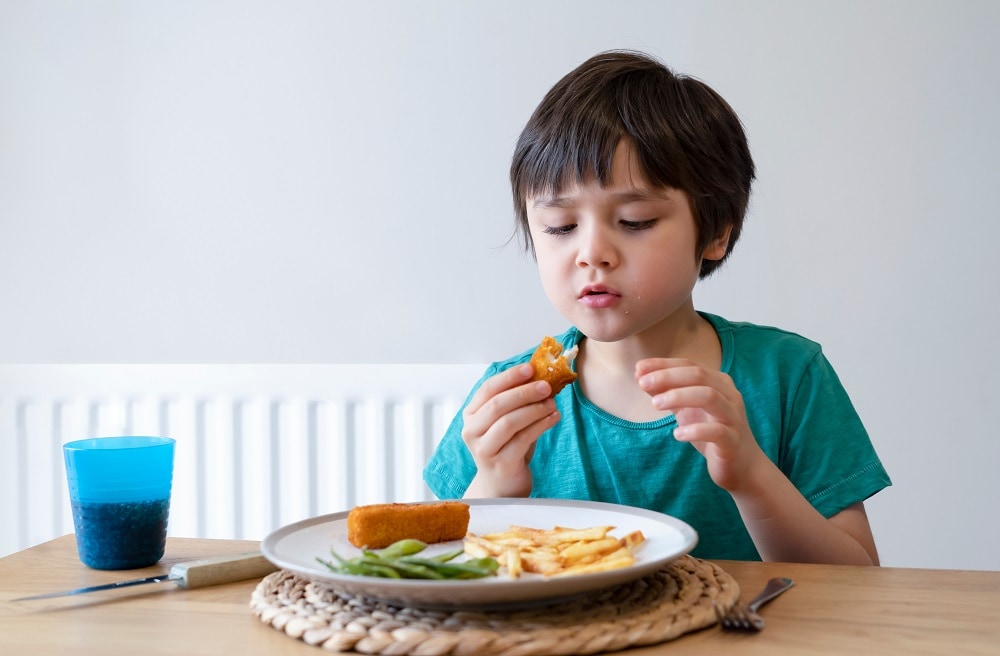 Zo leer je je kind vis eten Ouders van Nu Redactie