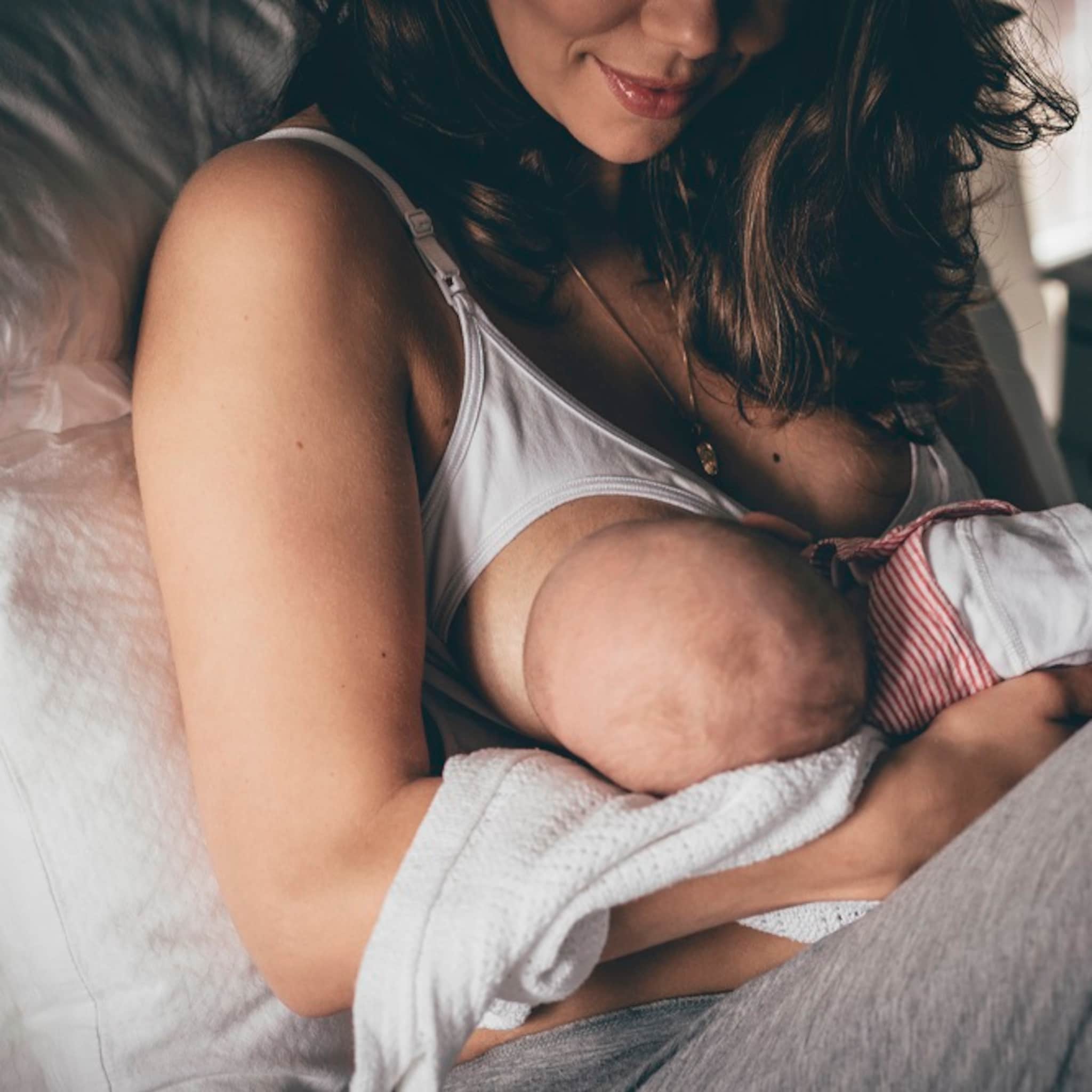 geef je borstvoeding om deze belangrijke redenen wordt je baby s nachts wakker