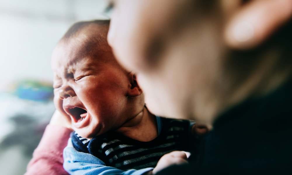 39 dingen die je denkt als je baby zijn dagelijkse huiluurtje heeft Ouders van Nu Redactie