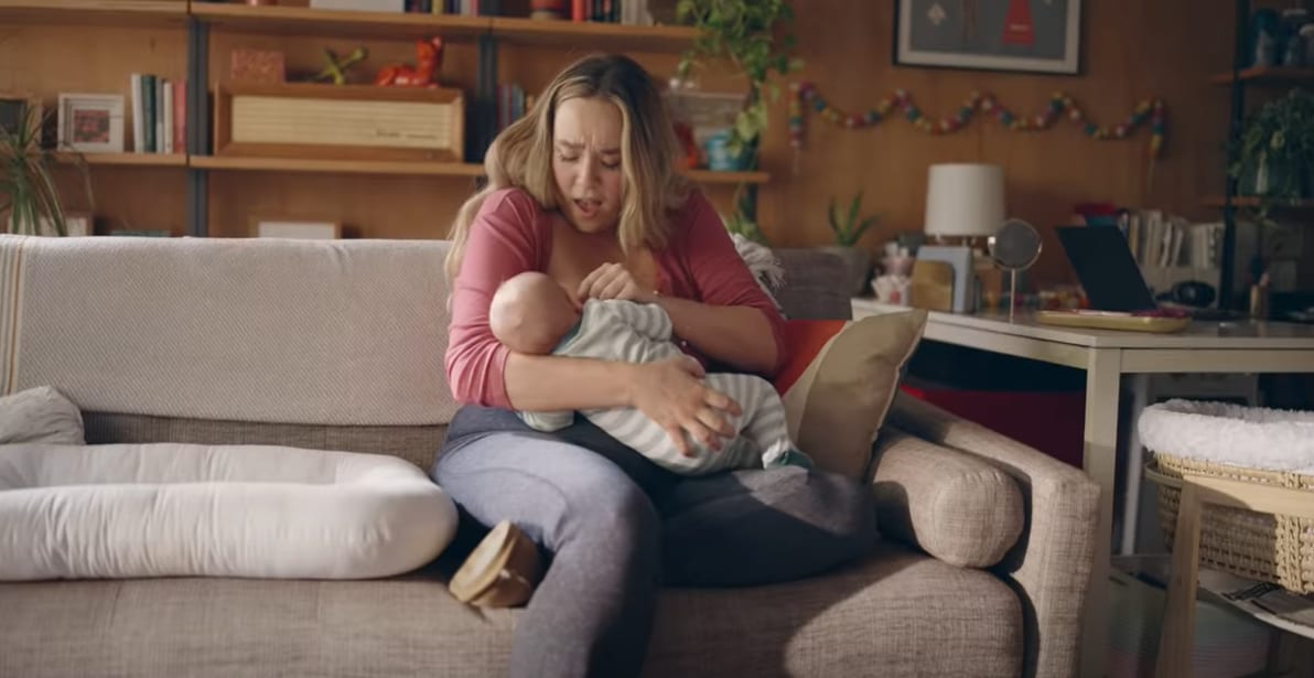 Goudeerlijke tv-commercial laat zien hoe borstvoeding geven écht is Frida Mom