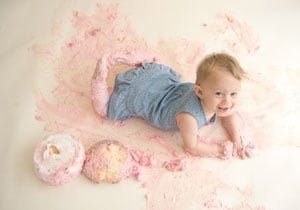 Lekker kliederen: 18x jullie cake smash foto’s fotograaf: Sanne Kohl, studio Hip!
