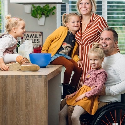 Een lichamelijke beperking en een kind opvoeden: deze ouders bewijzen dat het kan Ouders van Nu Redactie